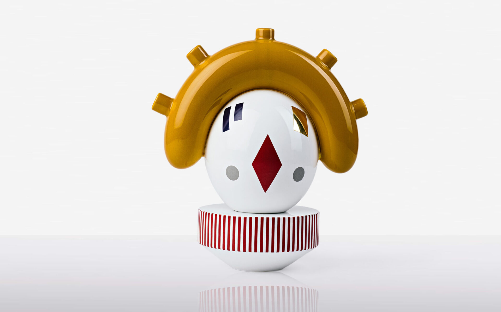 3slide_TheatreHayon_GeorgiTulipVase